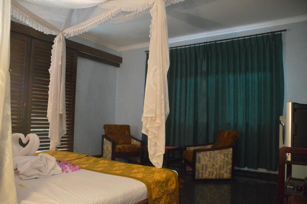 Bagus Beach Resort