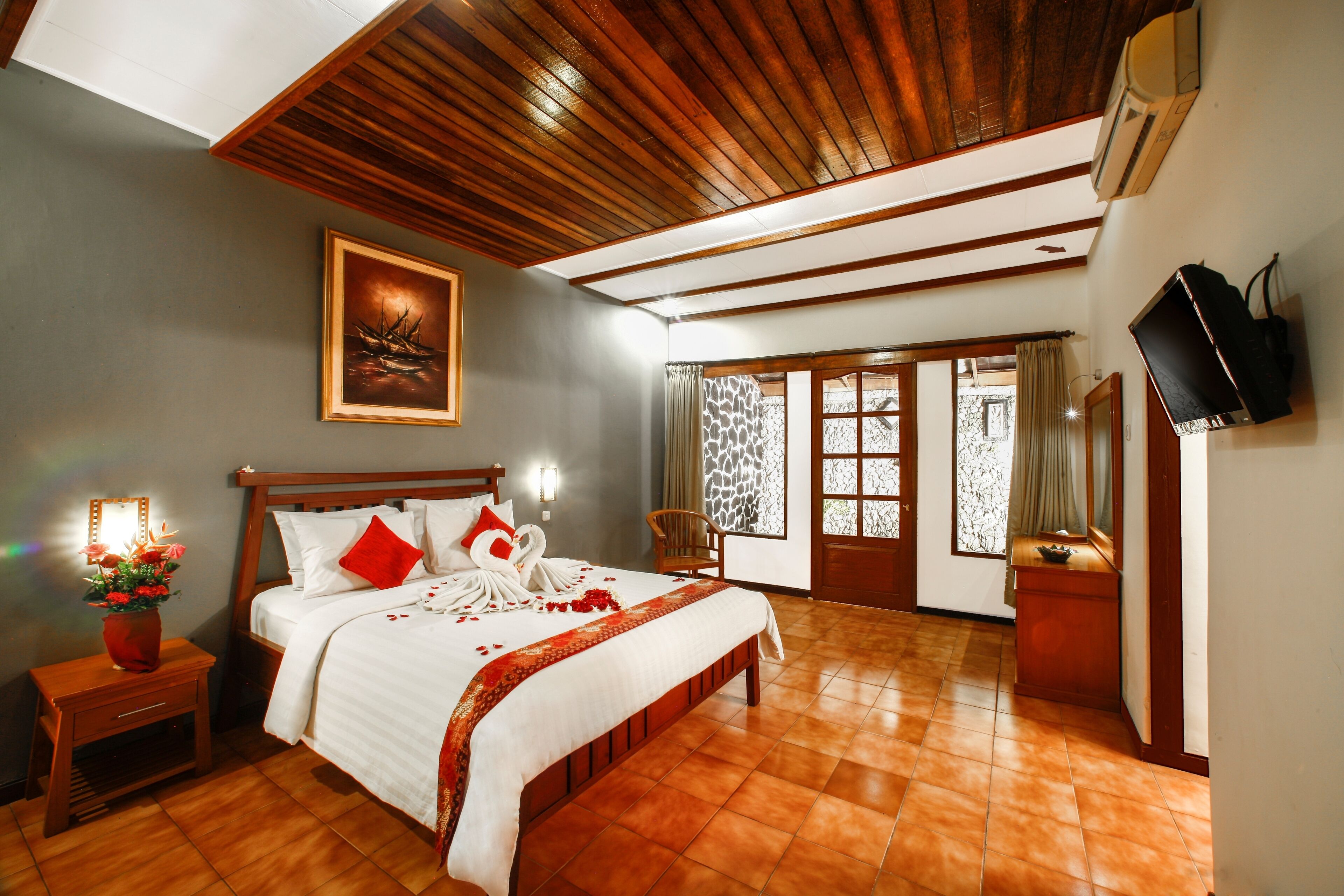 Bali Taman Lovina Resort & Spa Suites