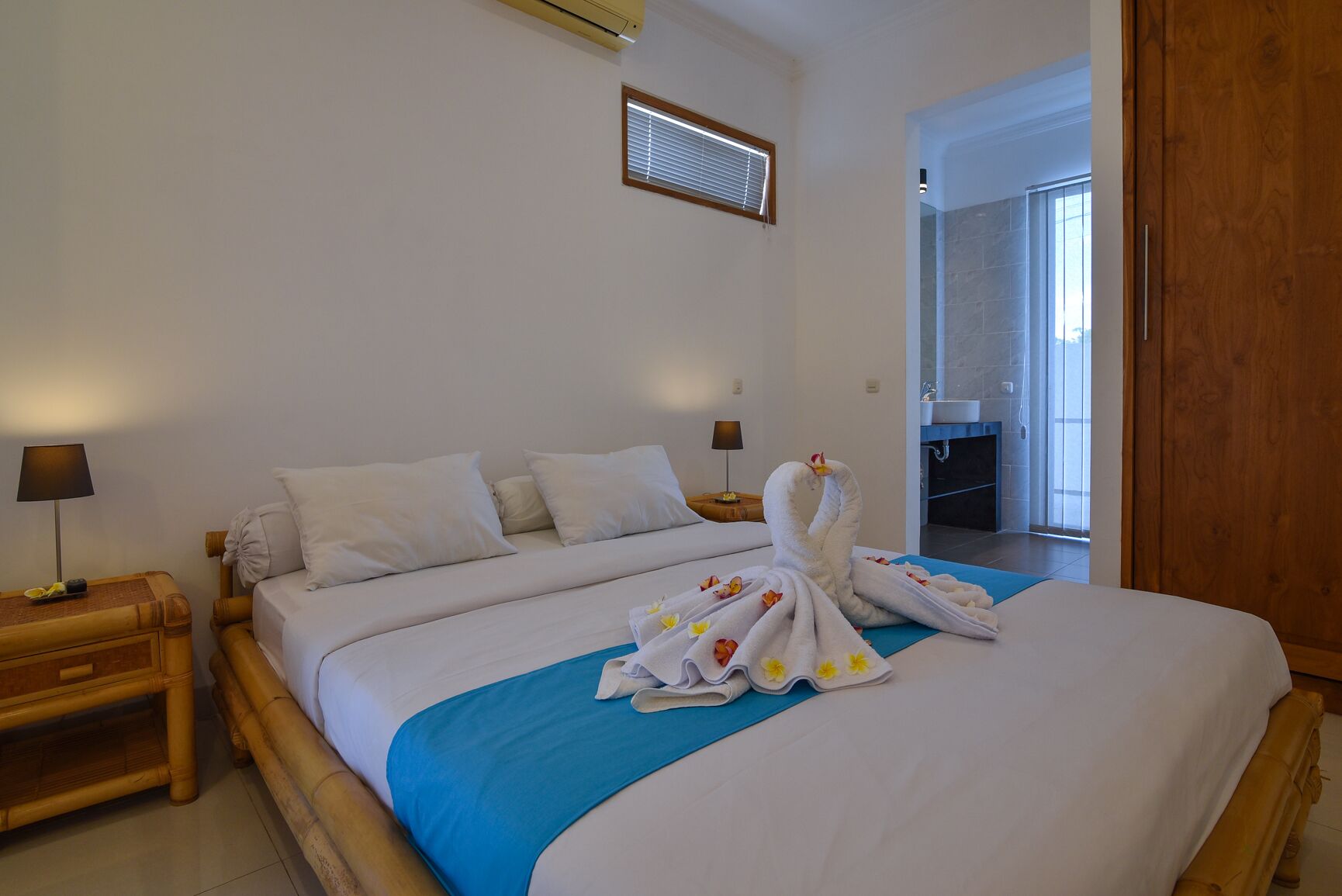 Villa Lovina Beach 2