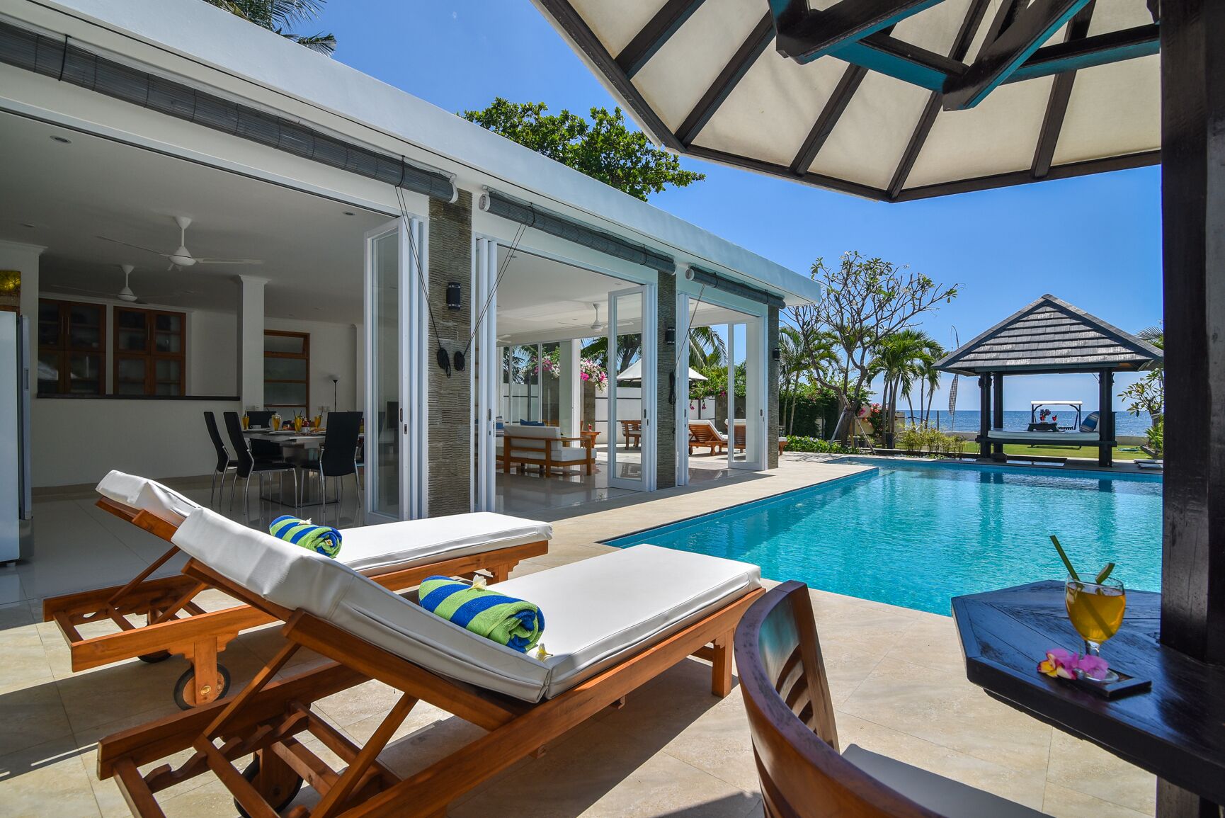 Villa Lovina Beach 2