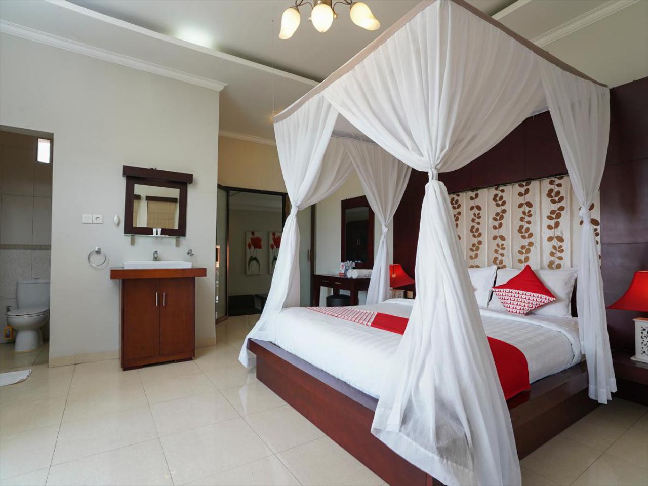 Griya Shanti Homestay by OYO Rooms