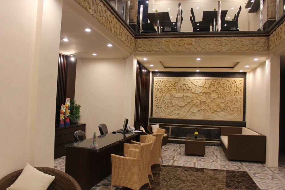 CLV Hotel & Villas