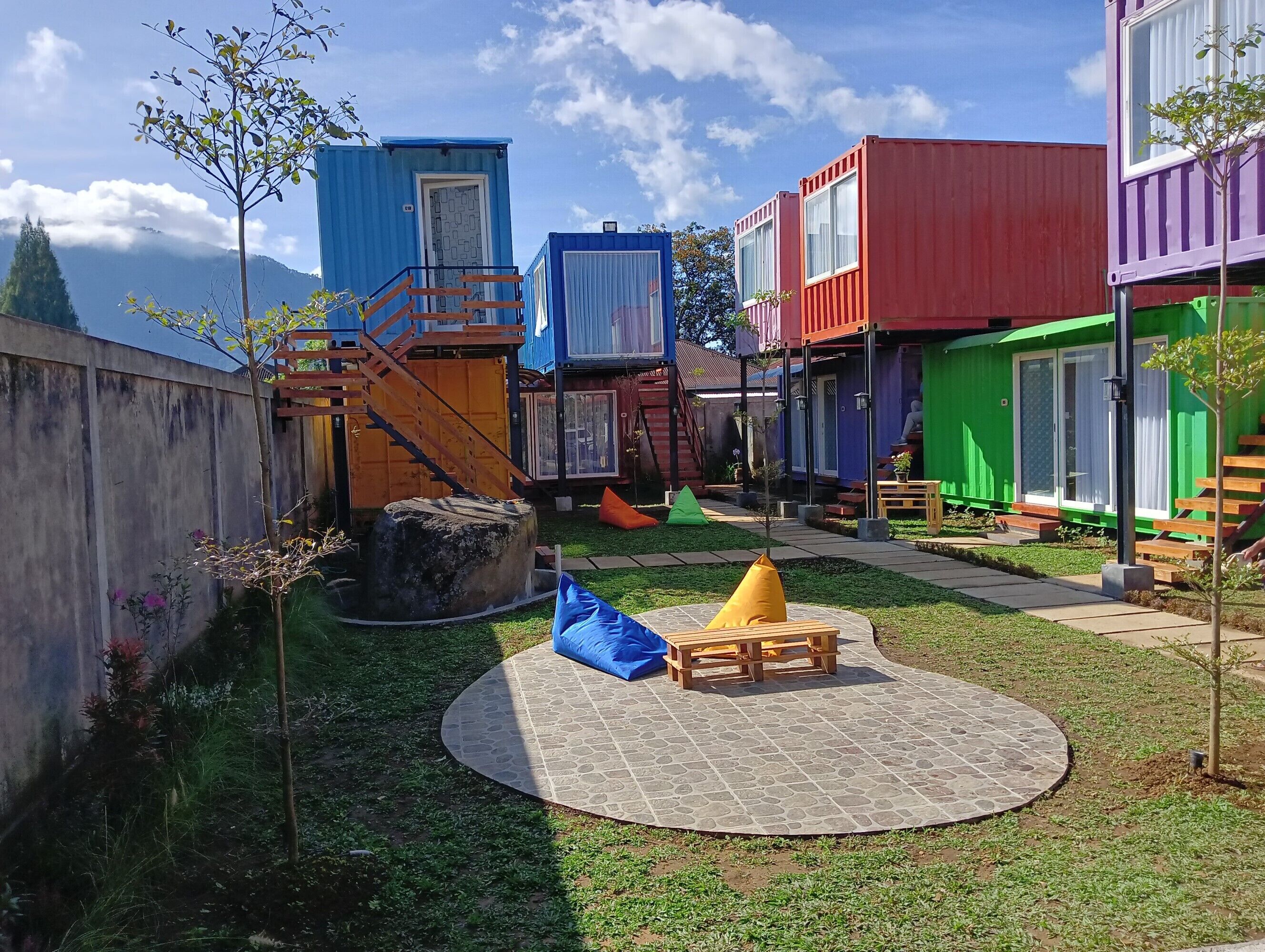 Container Smart Stay Css