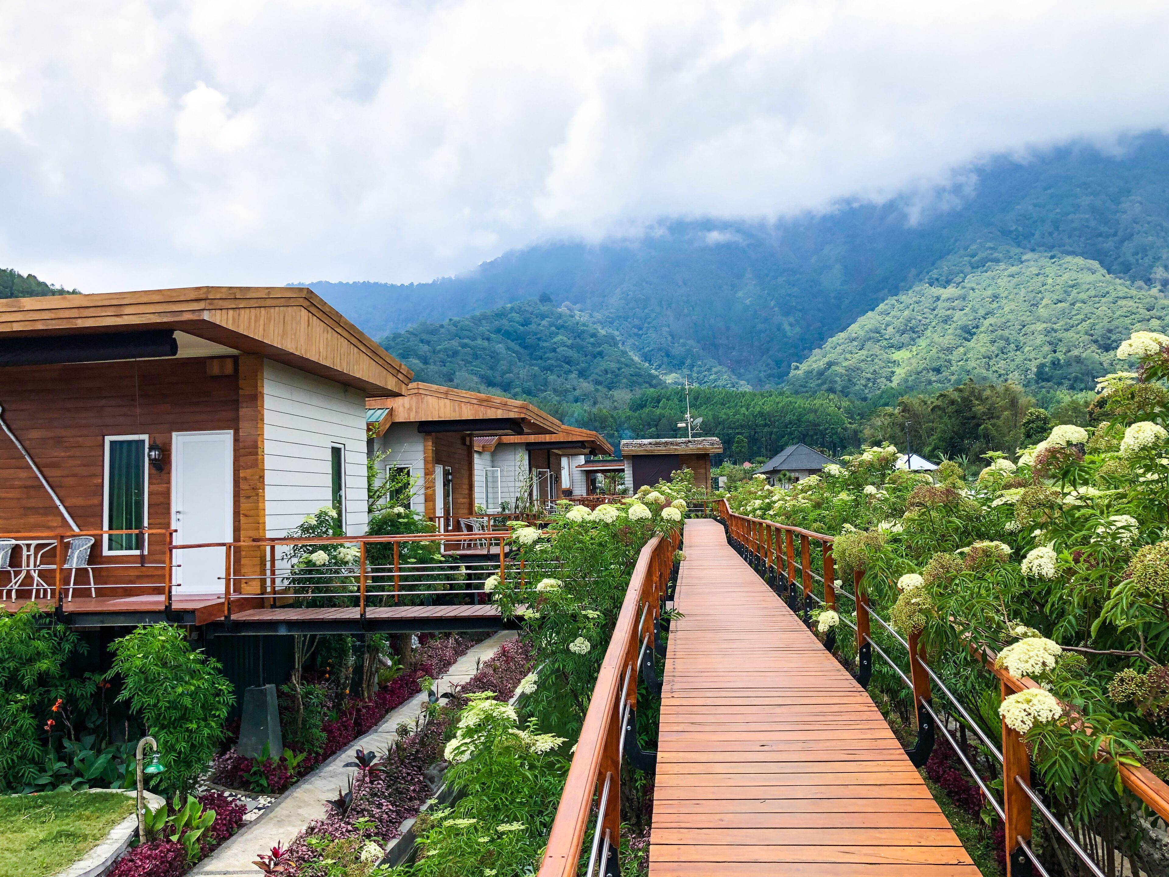 Pondanu Cabins By The Lake