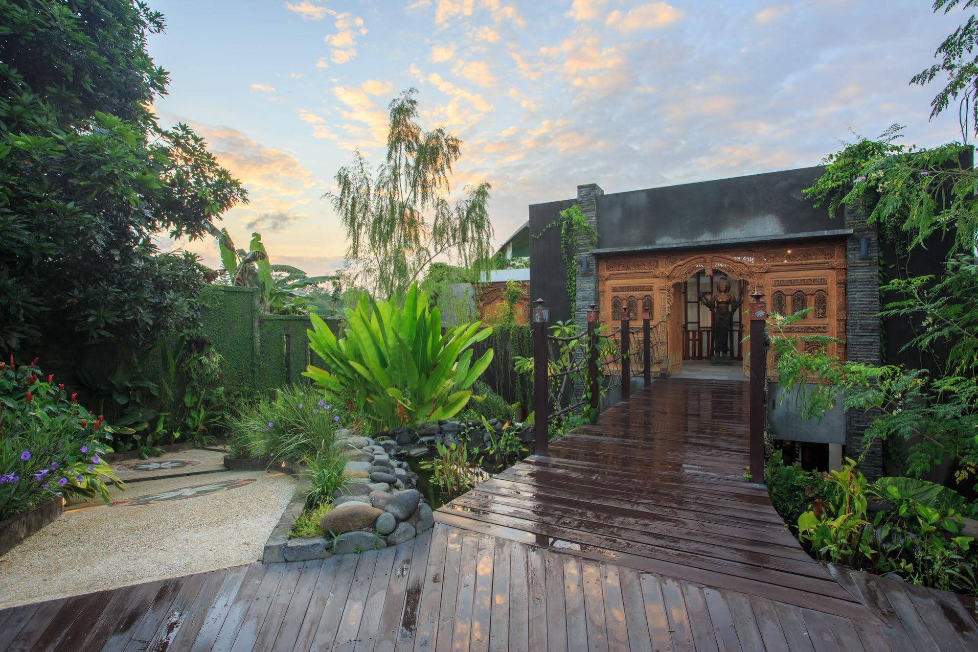 De Moksha Boutique Resort