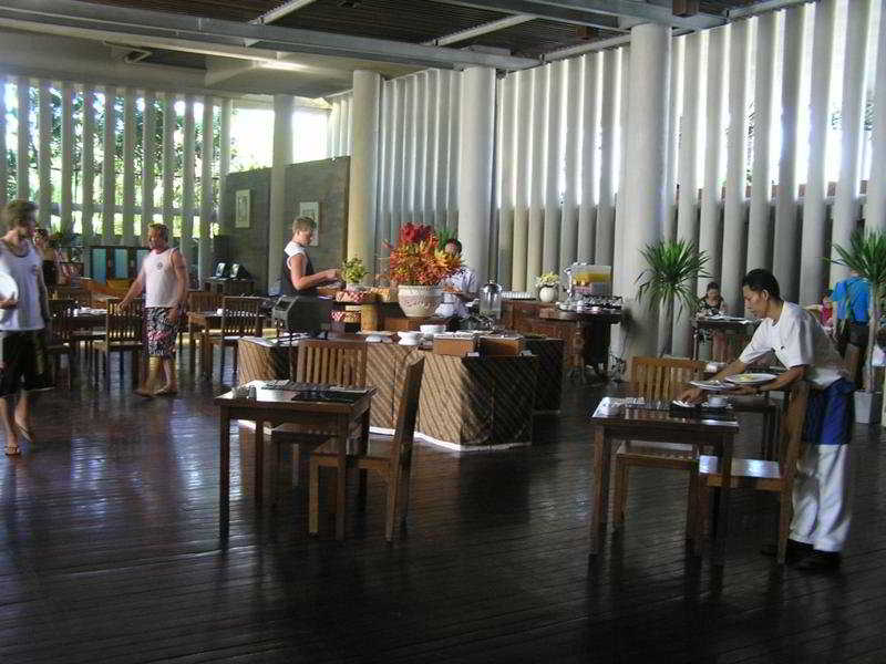 Oasis Beach Resort & Spa