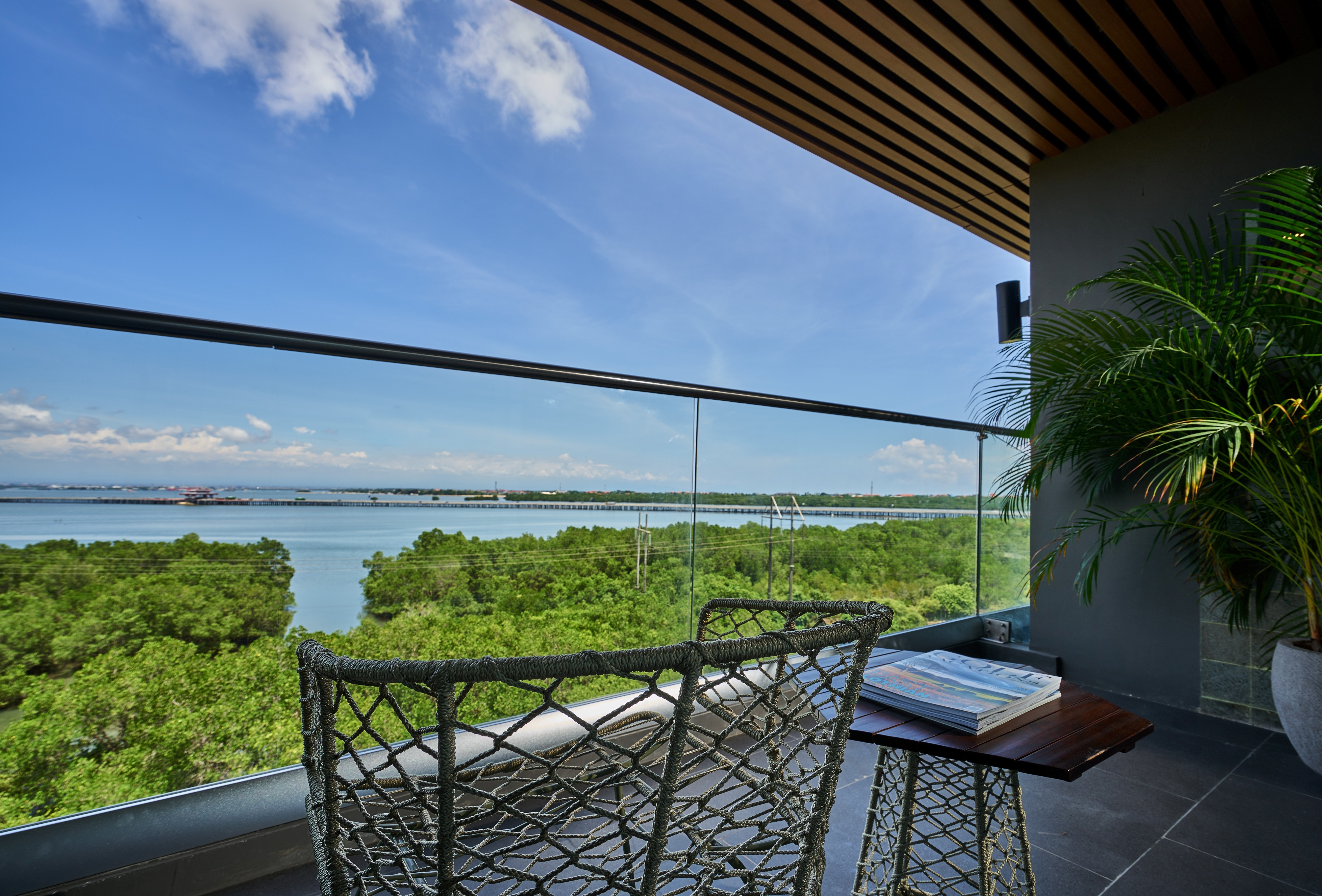 The Crystal Luxury Bay Resort