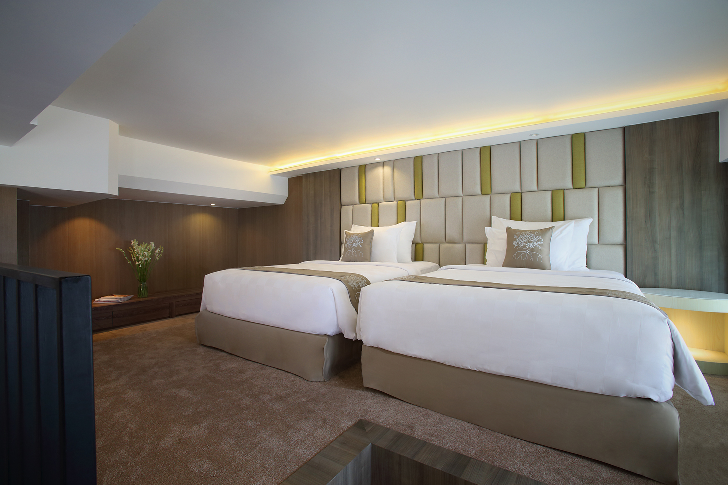 The Crystal Luxury Bay Resort