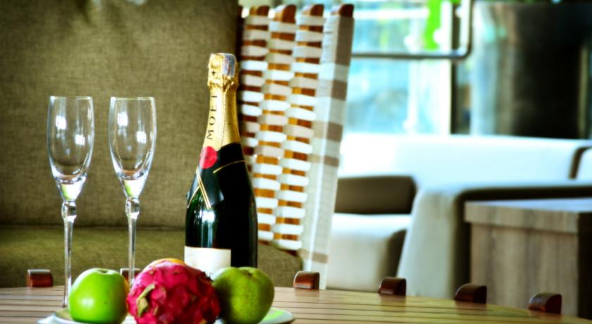 The Crystal Luxury Bay Resort