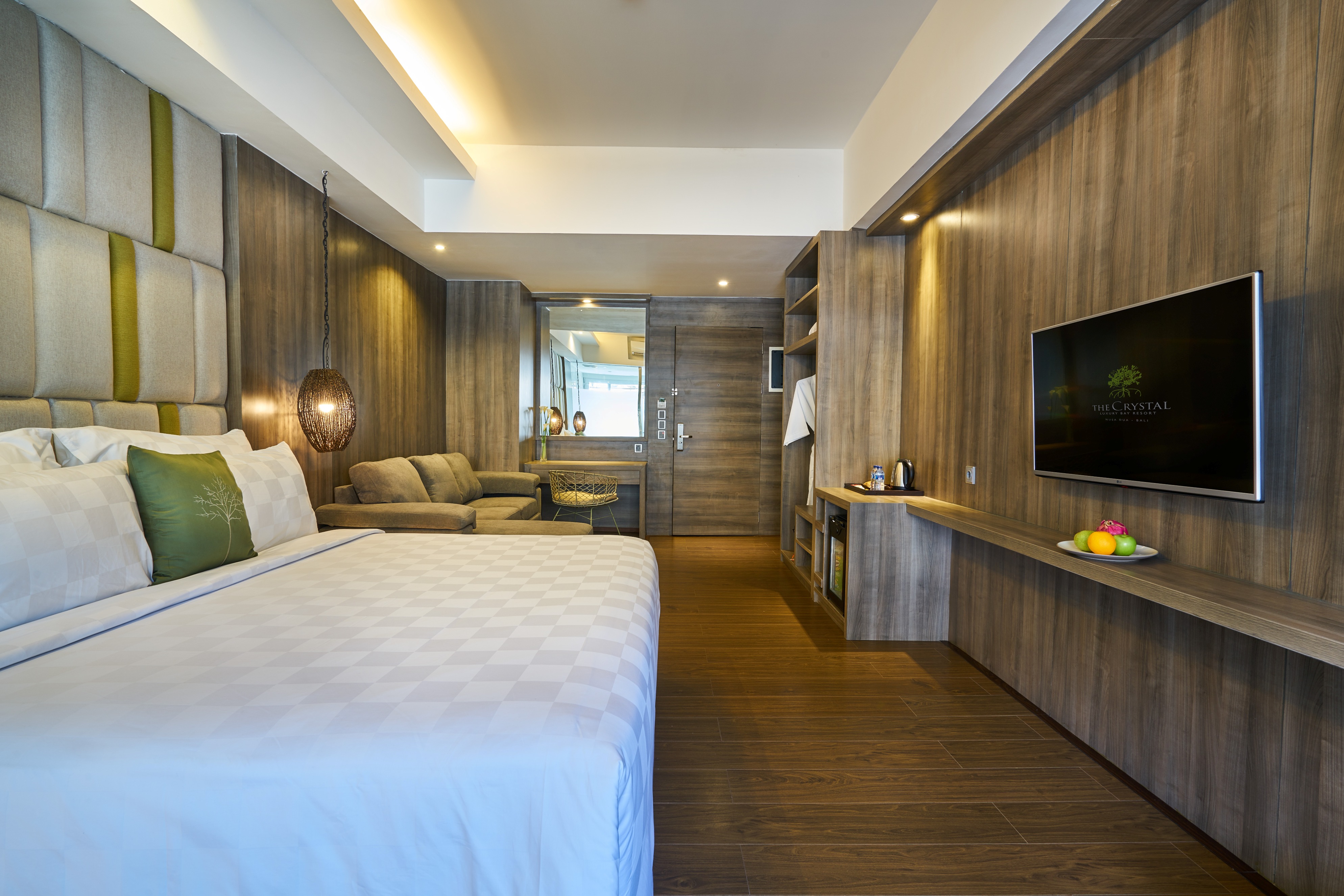 The Crystal Luxury Bay Resort