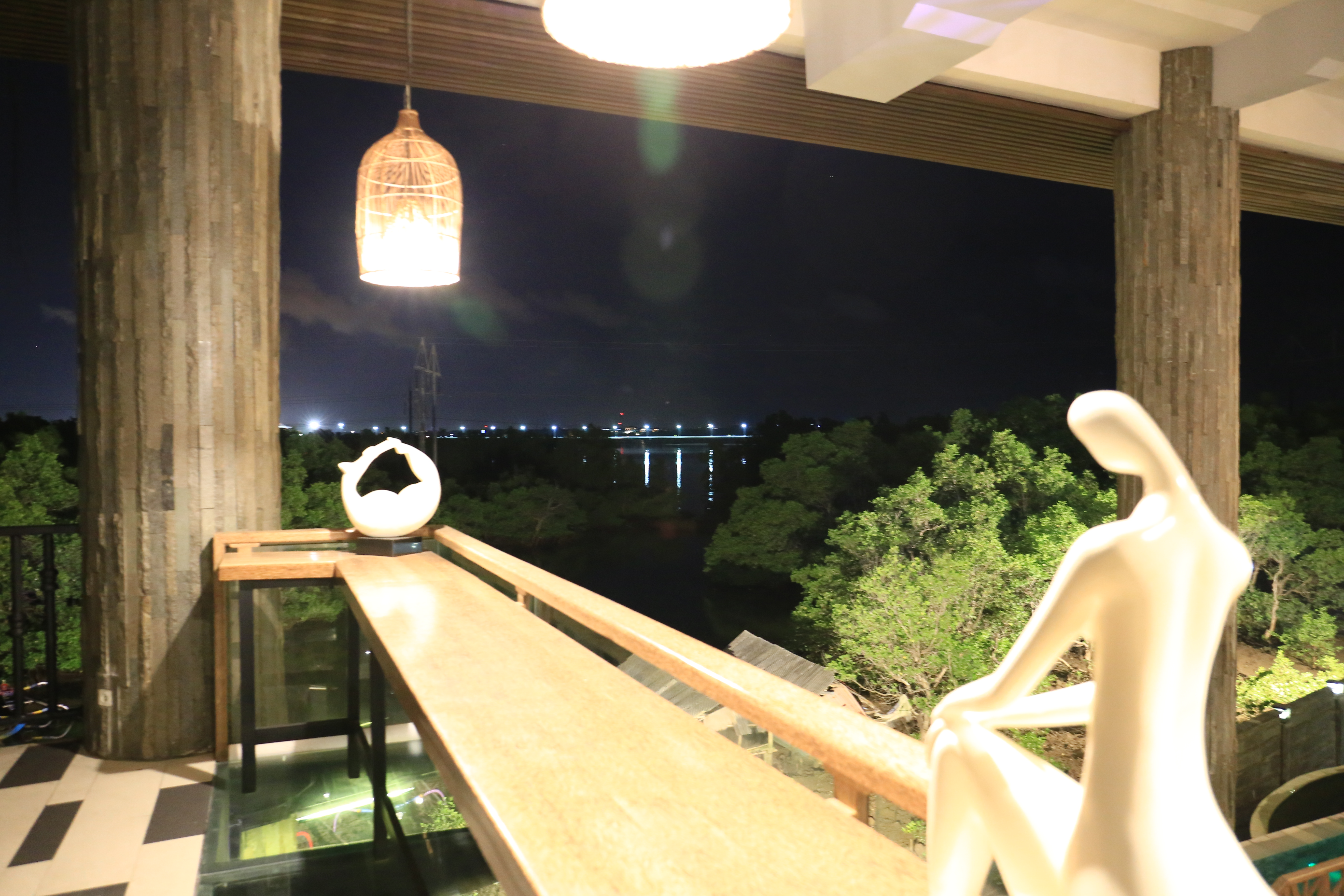 The Crystal Luxury Bay Resort