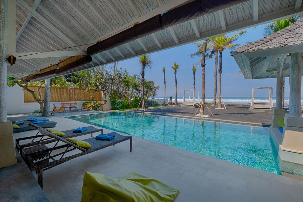 Kutus Kutus Saba Beach Villas