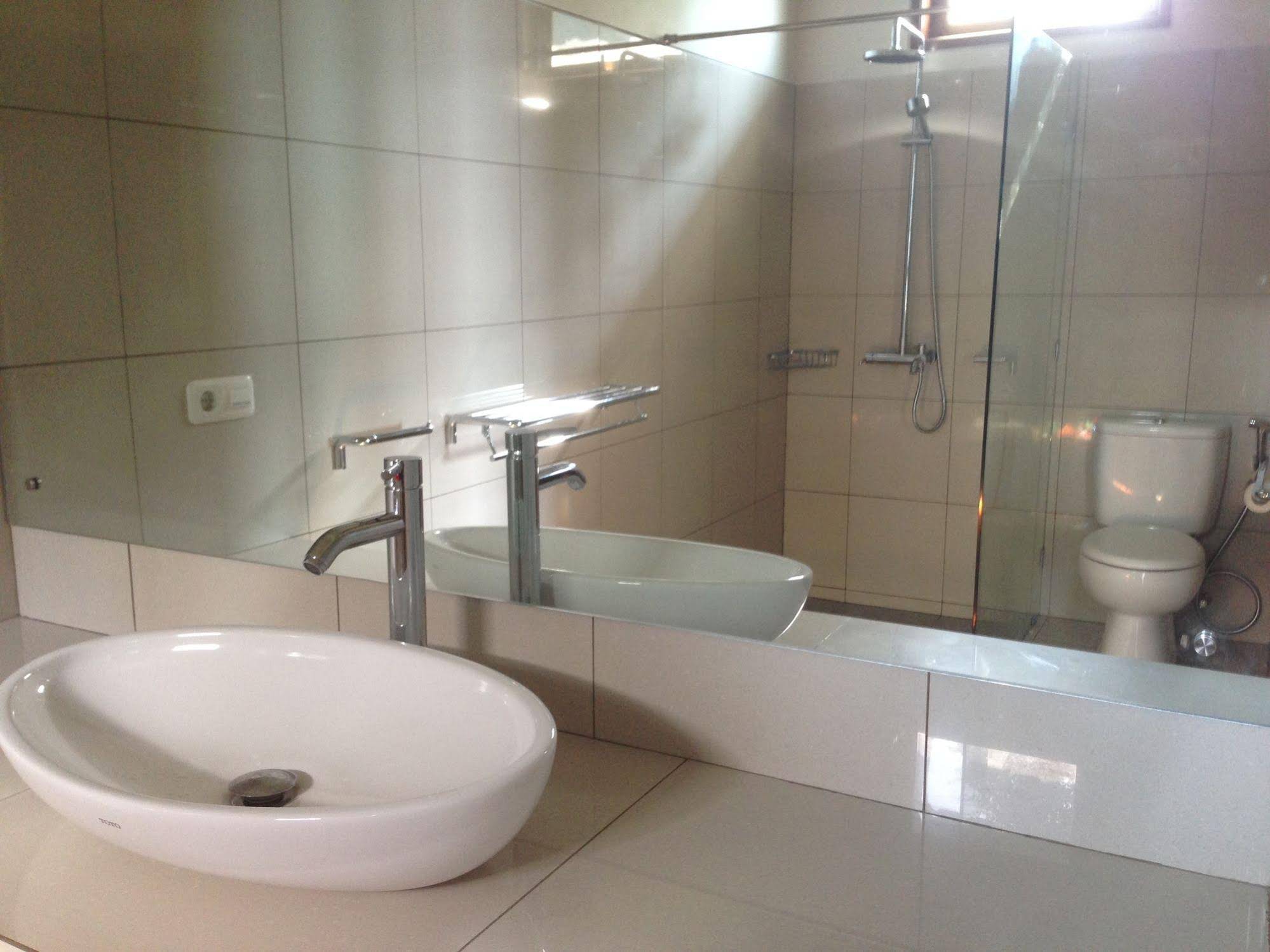 Air Sanih Beach Villa