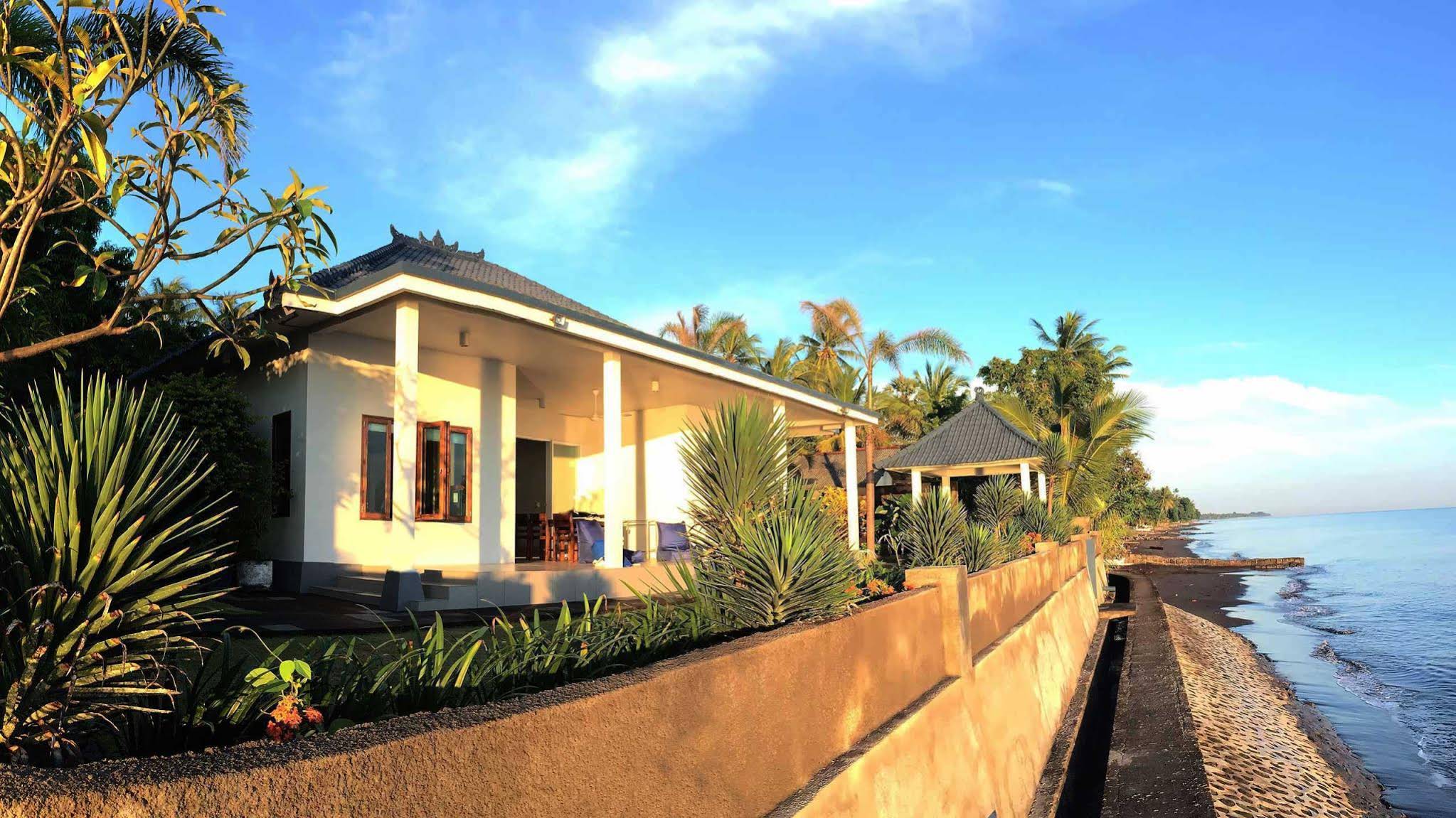 Air Sanih Beach Villa