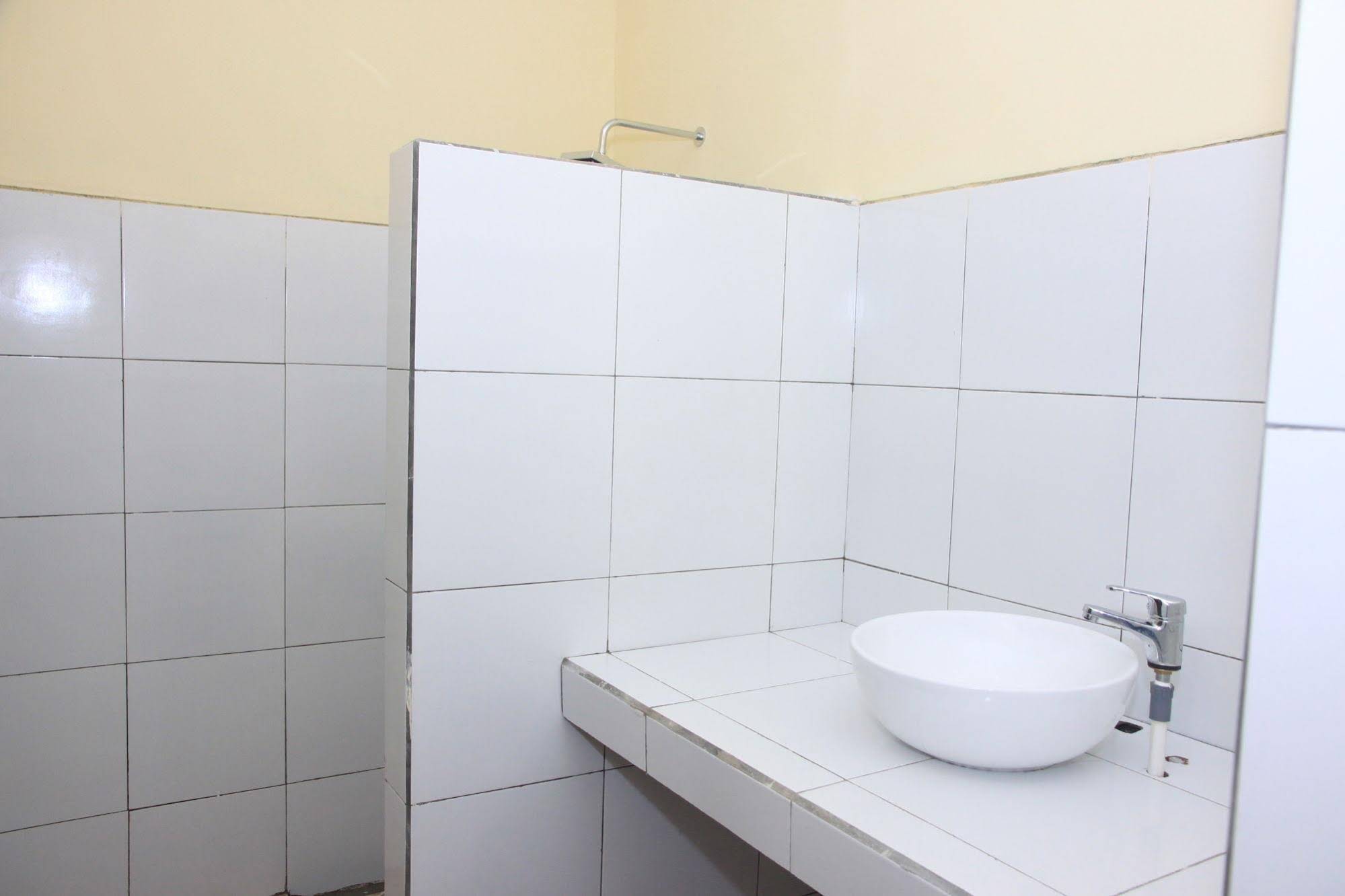 Rising Star Beach Resort Amed