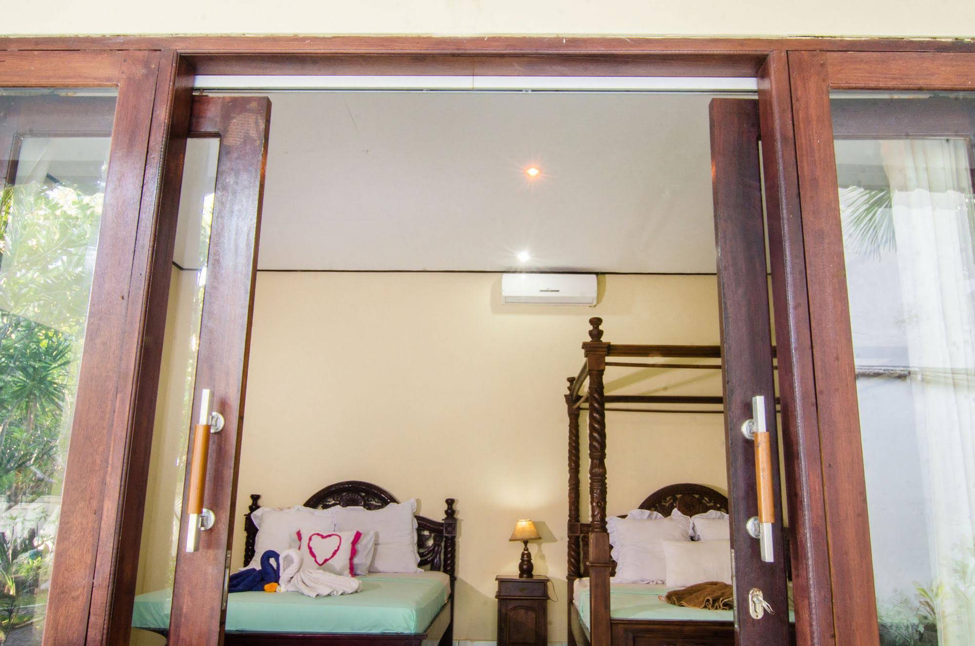 Rising Star Beach Resort Amed