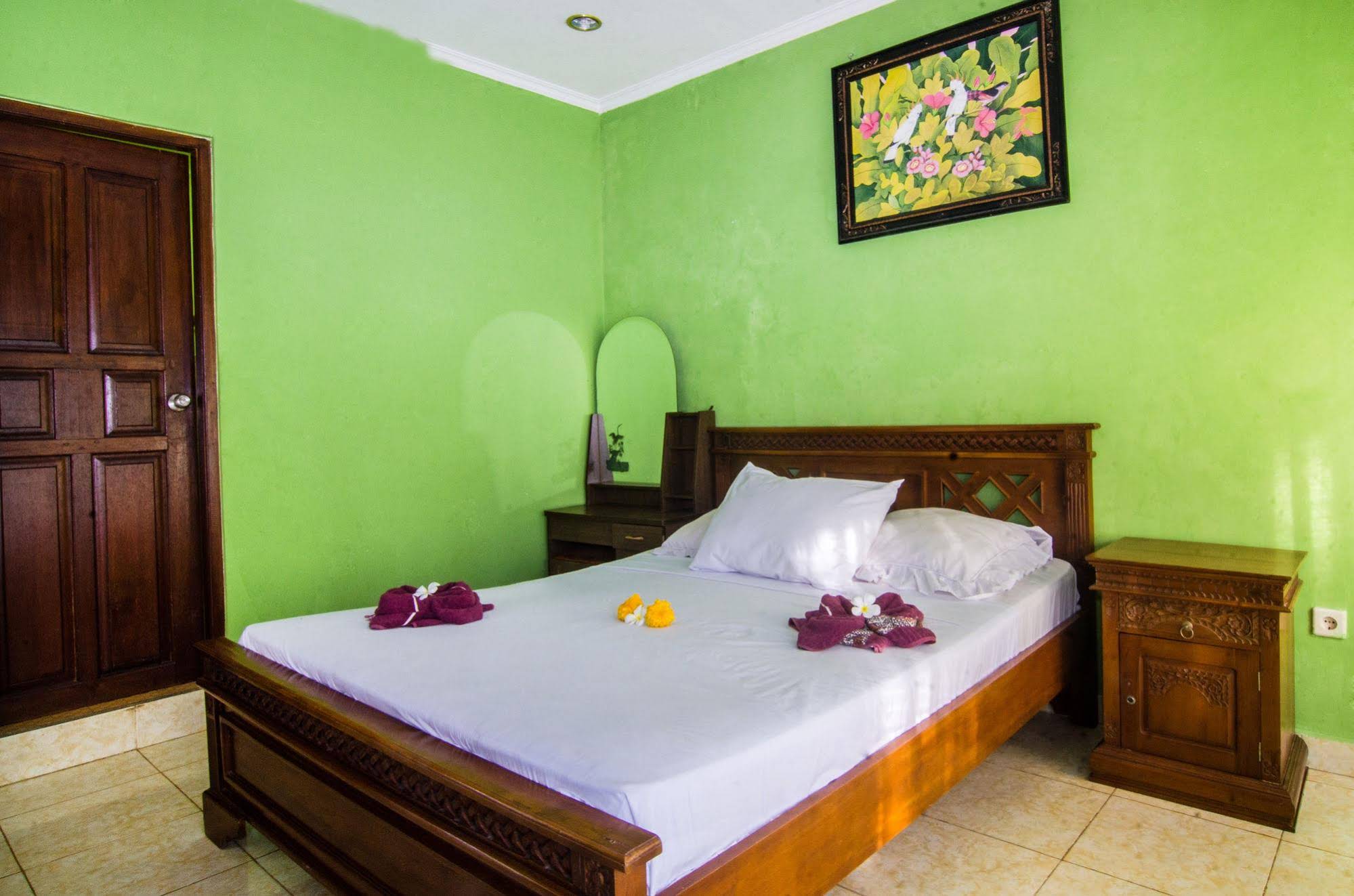 Rising Star Beach Resort Amed