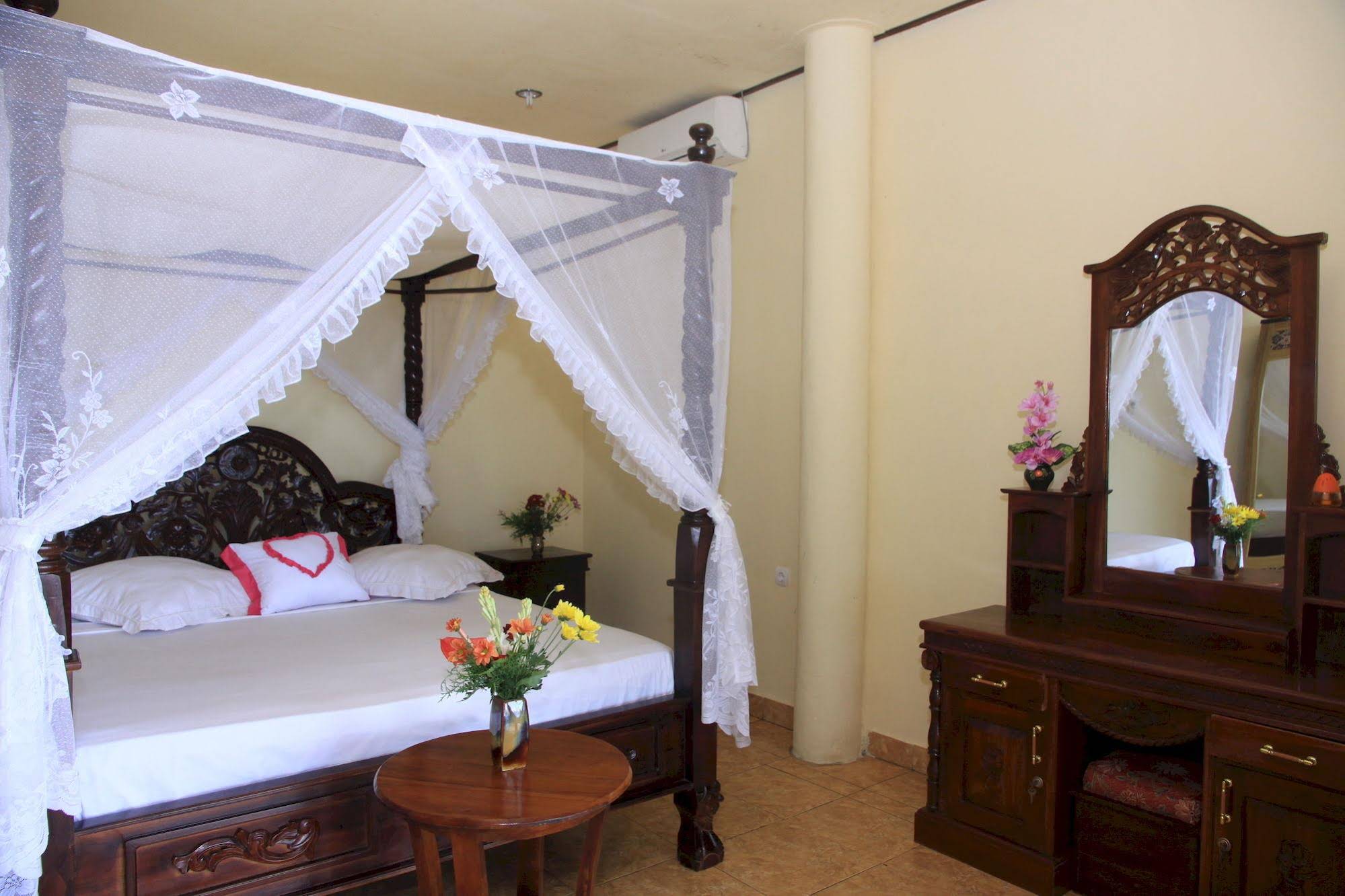 Rising Star Beach Resort Amed