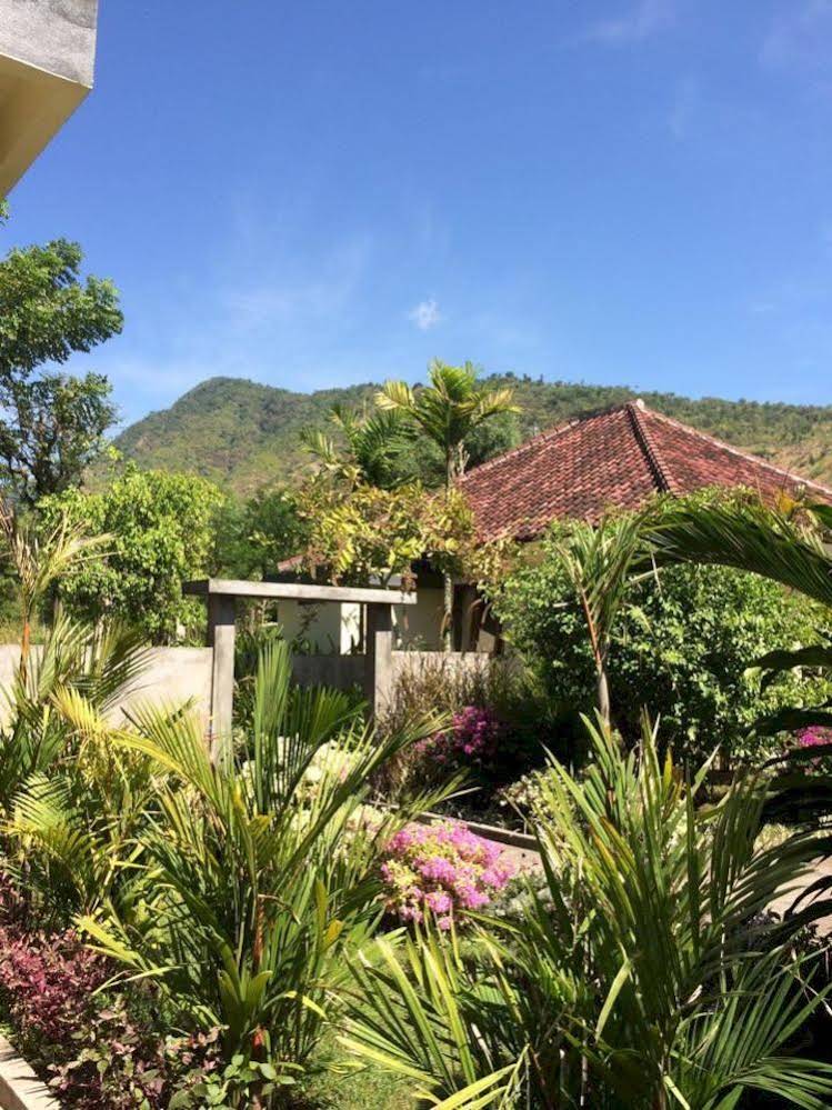 Star East Bungalows
