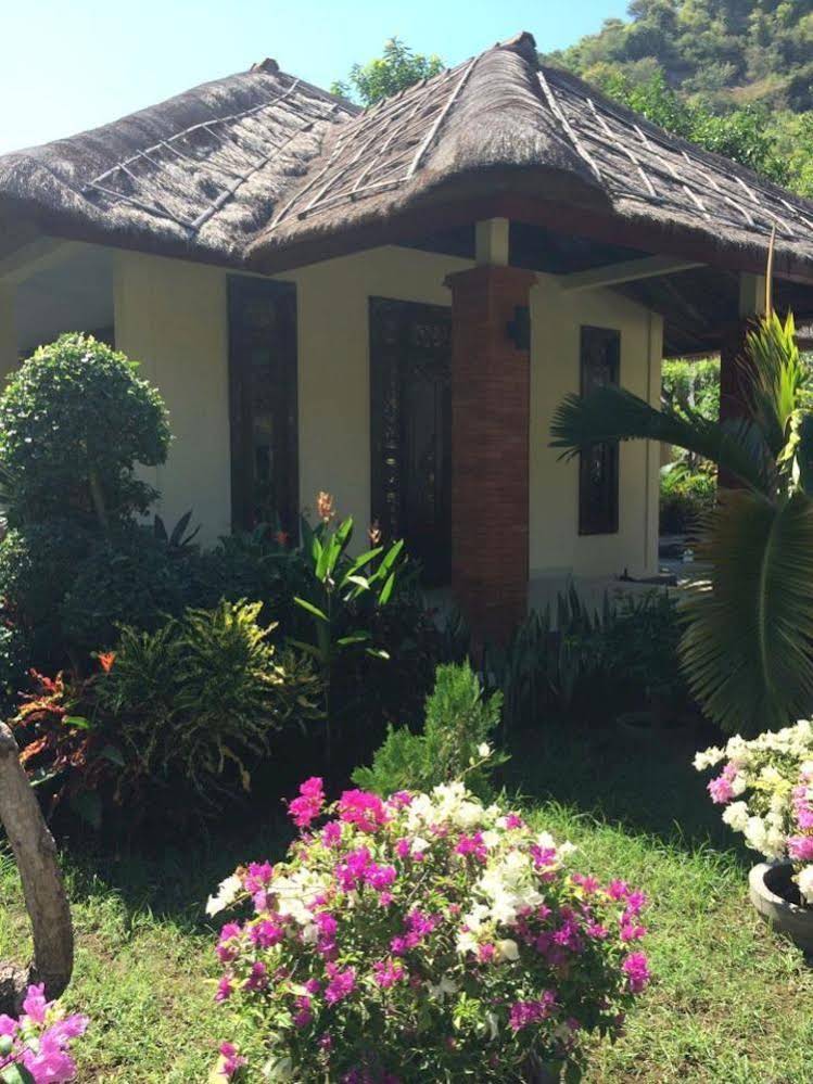 Star East Bungalows