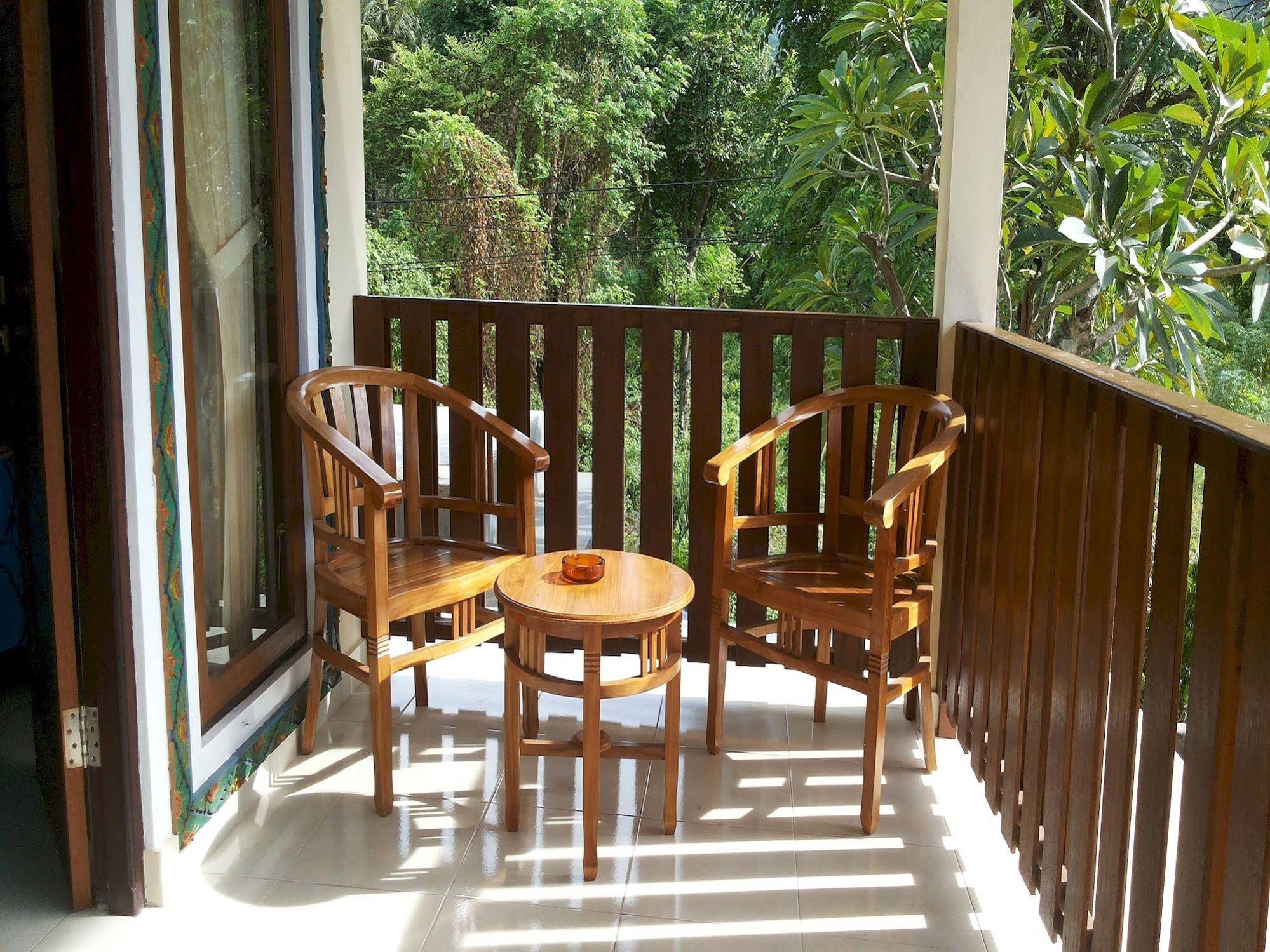 Star East Bungalows