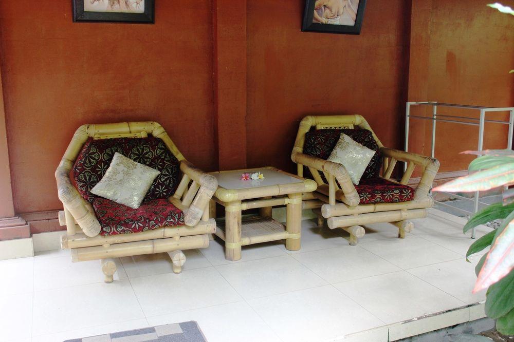 Anom Beach Inn Bungalows