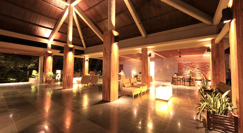 Candi Beach Resort & Spa