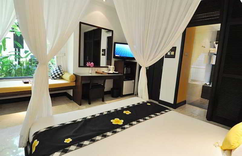 Candi Beach Resort & Spa