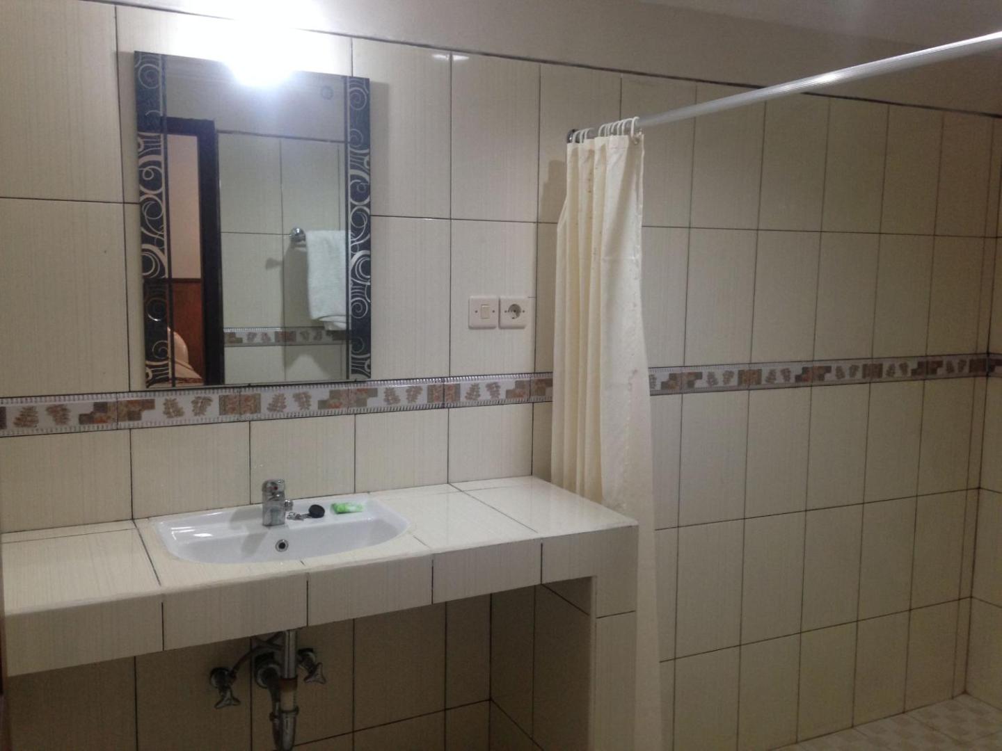 Dewa Bharata Candidasa