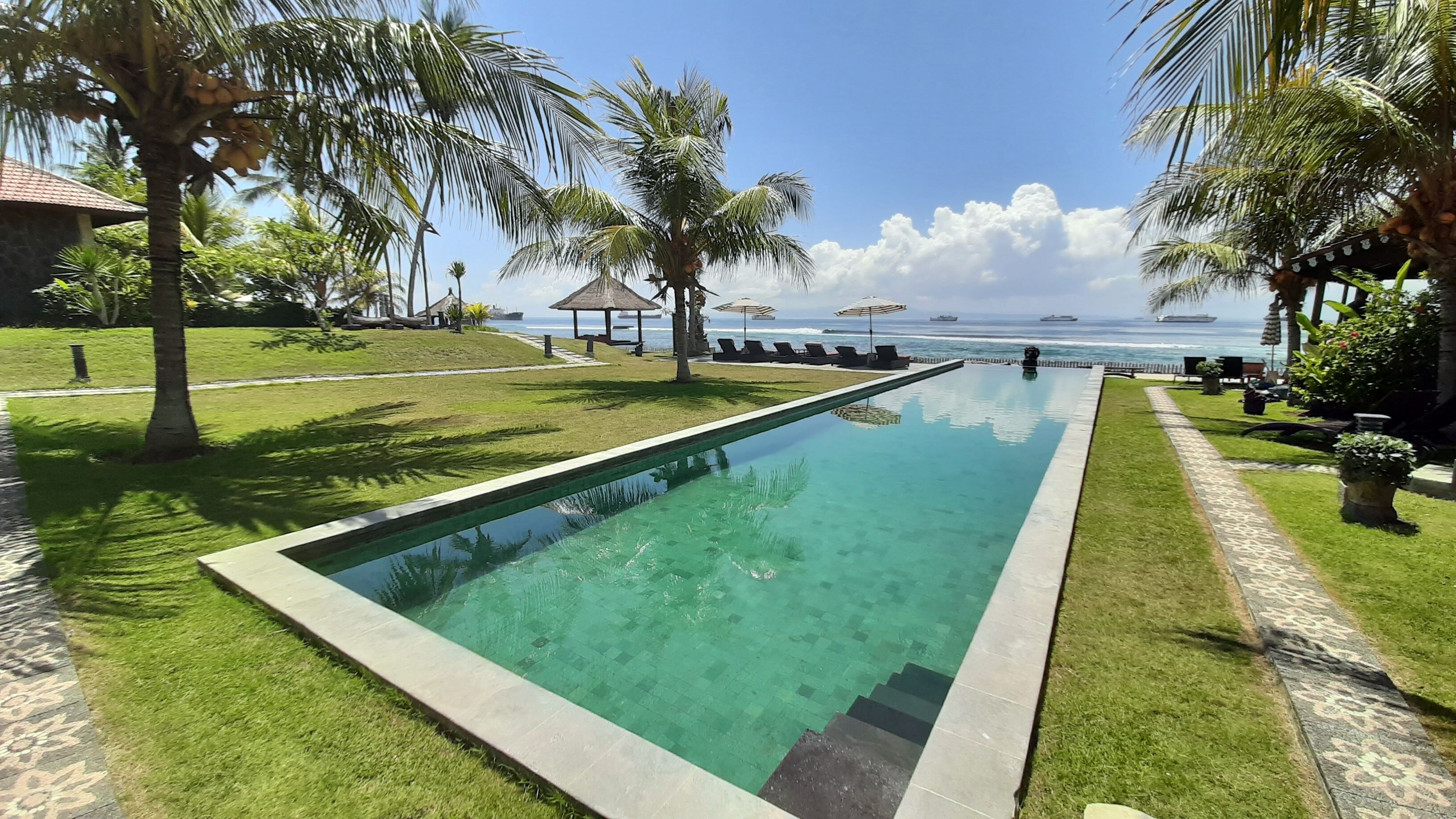 Sea Breeze Candidasa