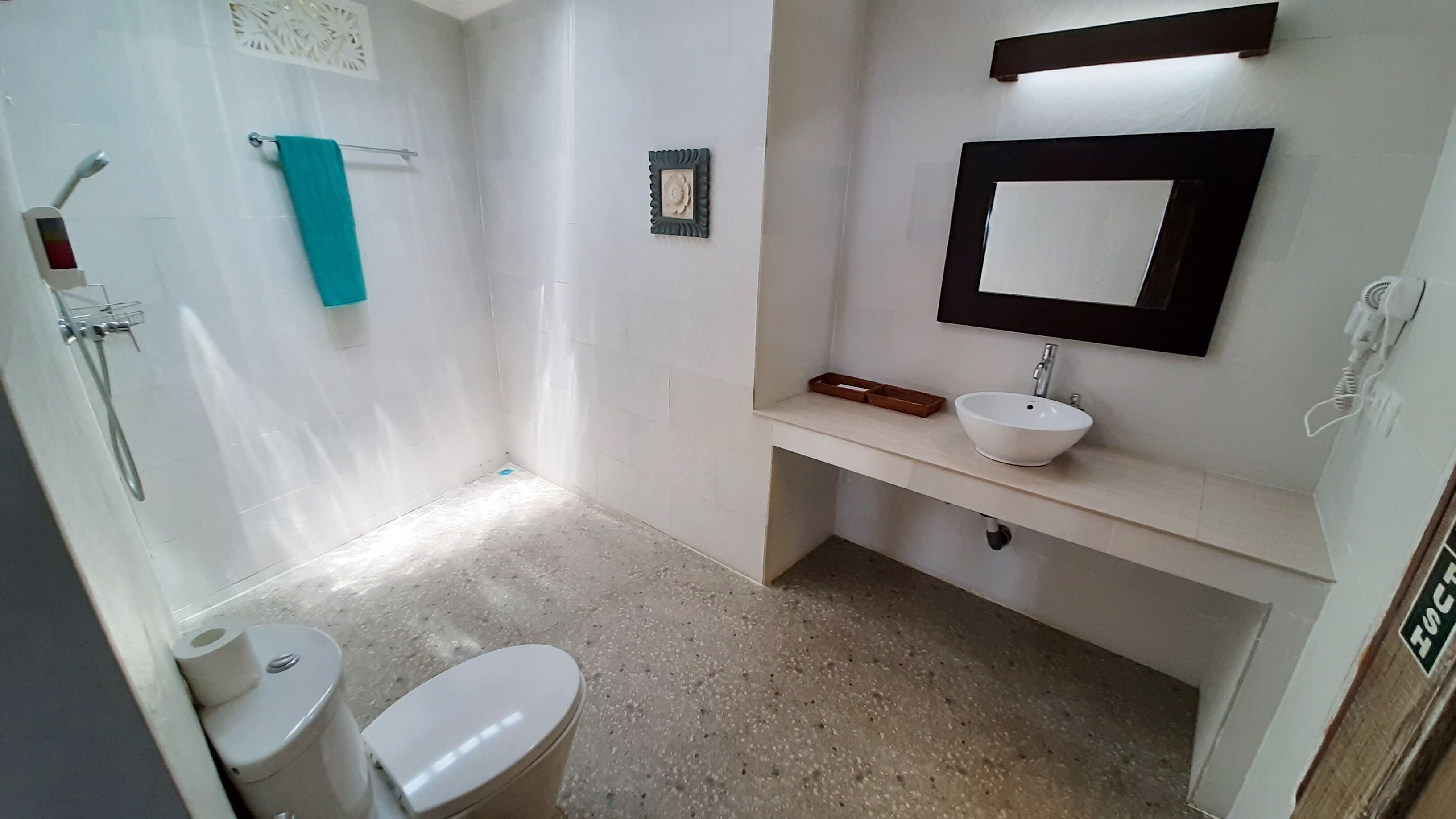 Sea Breeze Candidasa