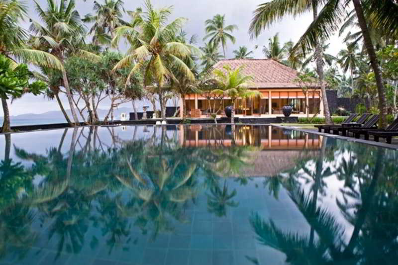 Nirwana Beach & Resort Candidasa