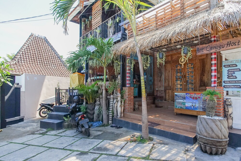 Art Canggu Hostel