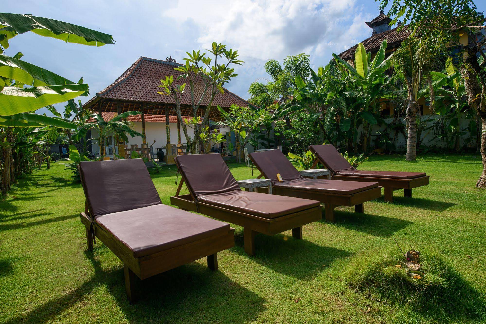 Asung Guest House And Villa
