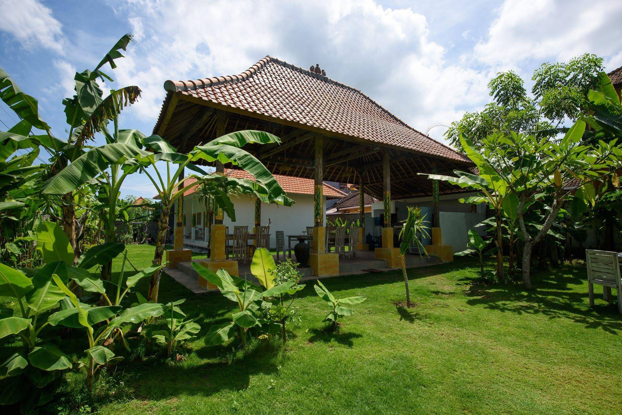 Asung Guest House And Villa