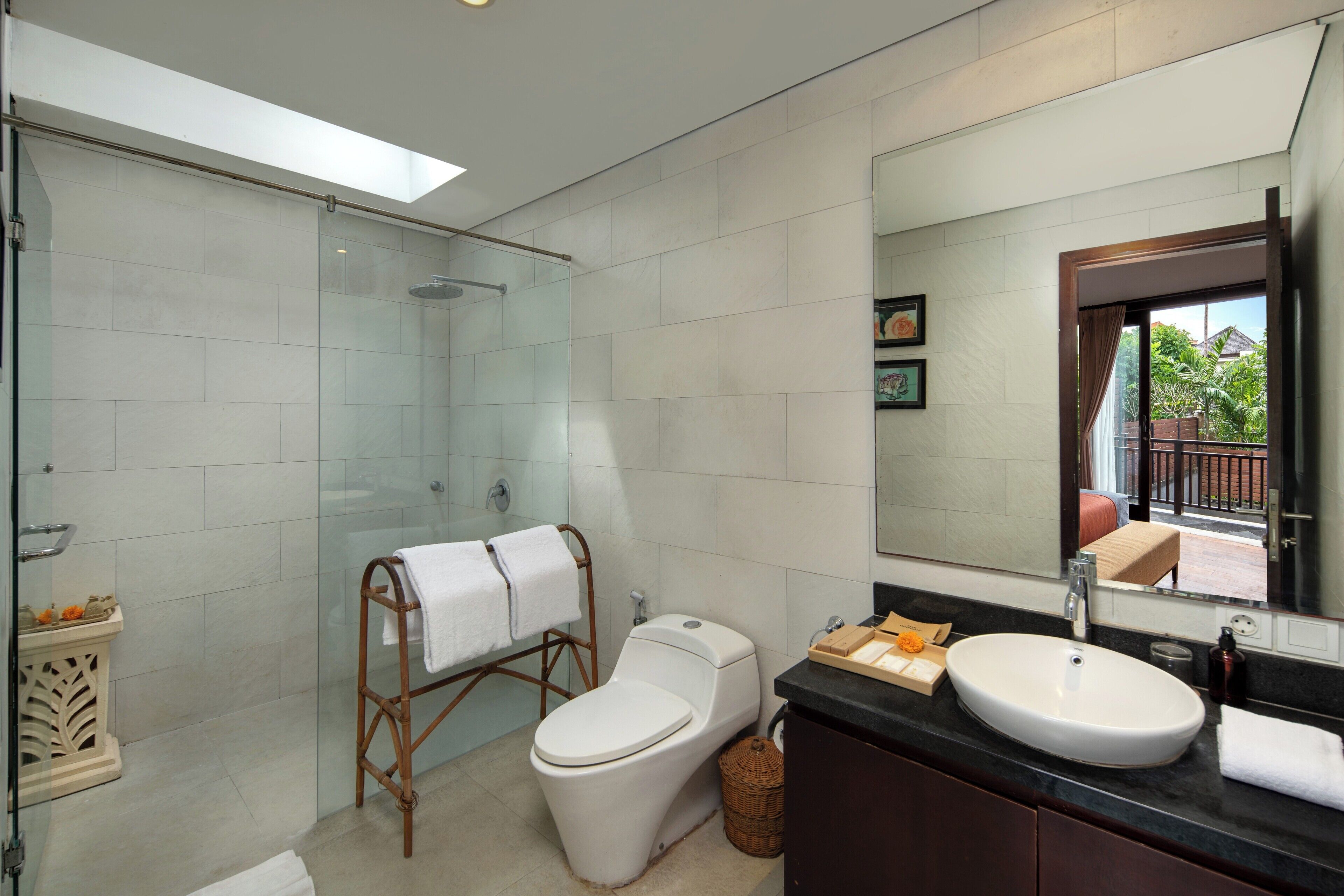 Canggu Circle Villa by iNi Vie Hospitality