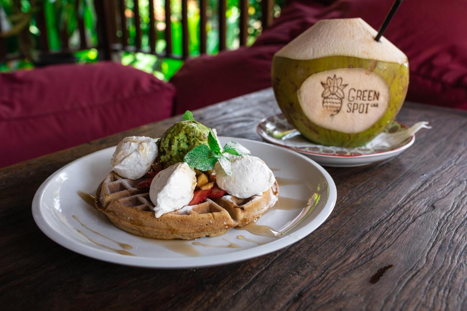 Ecosfera Hotel Bali