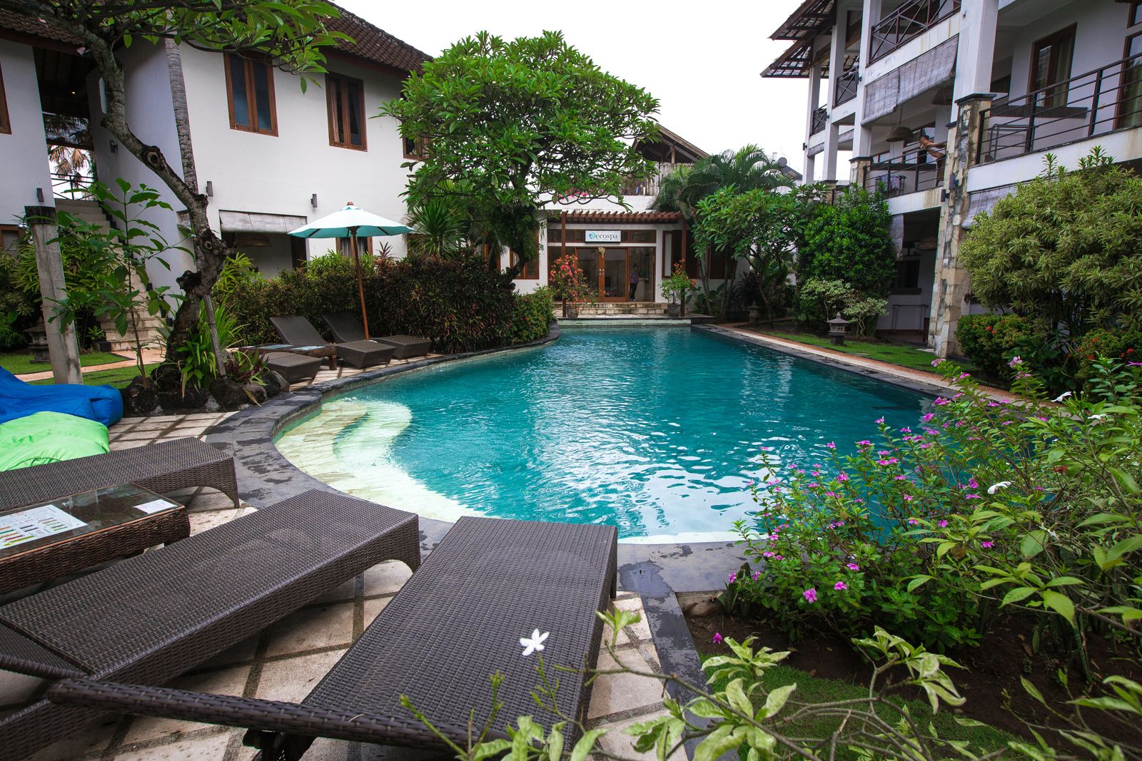 Ecosfera Hotel Bali
