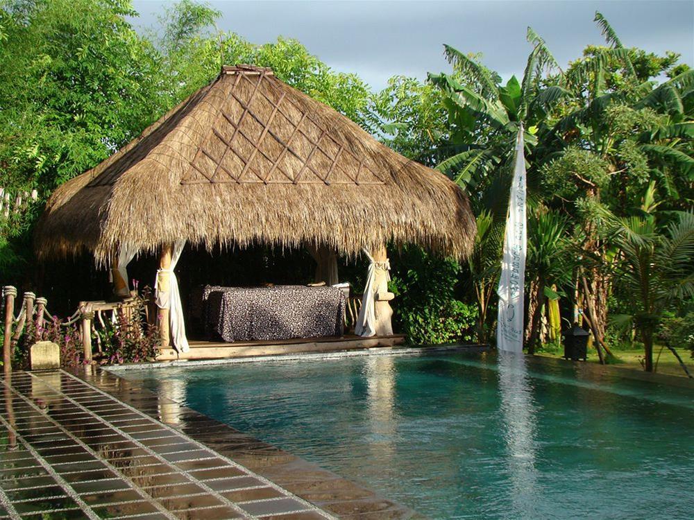 Flower Bud Bungalow