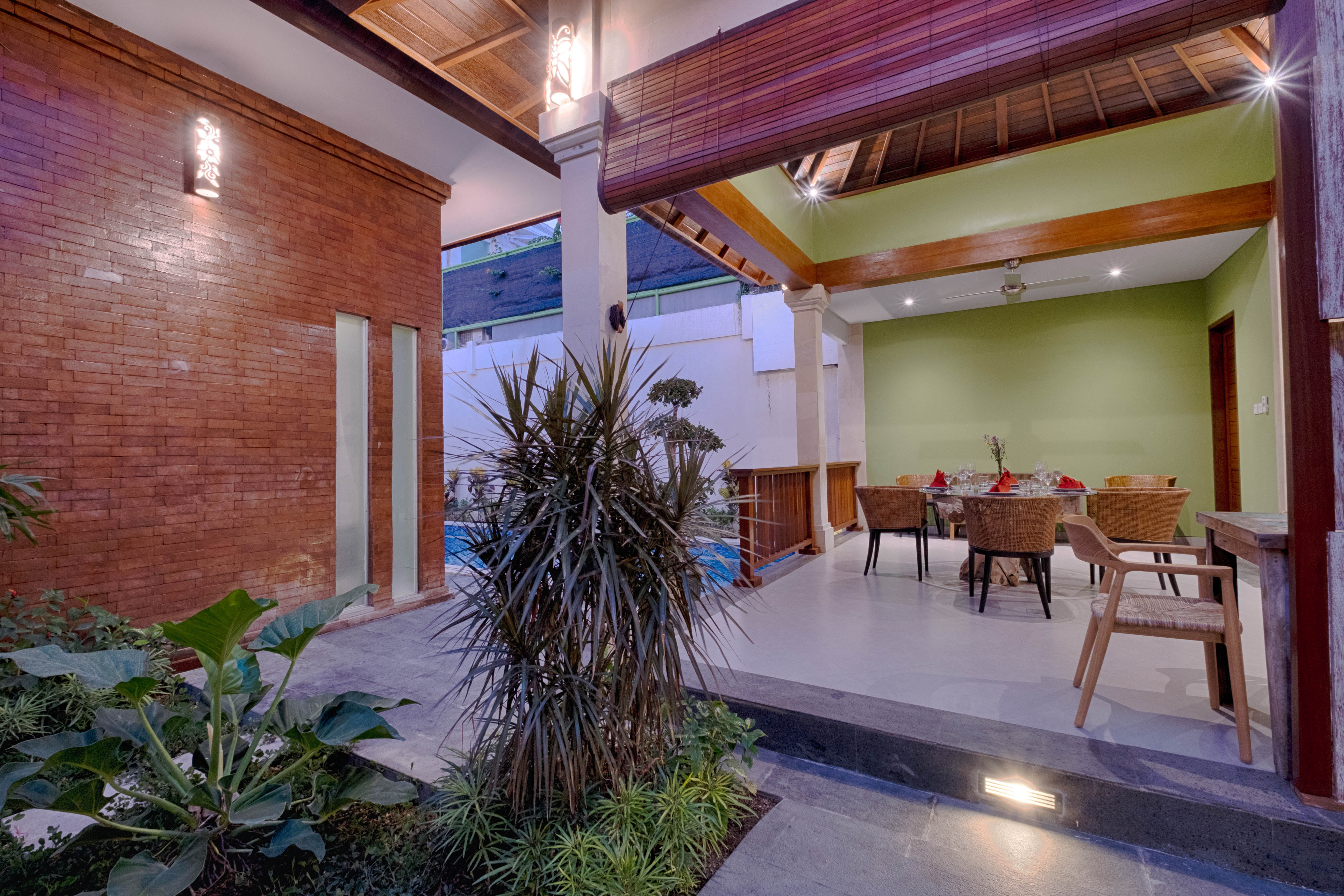 Kutus Kutus Canggu Villa