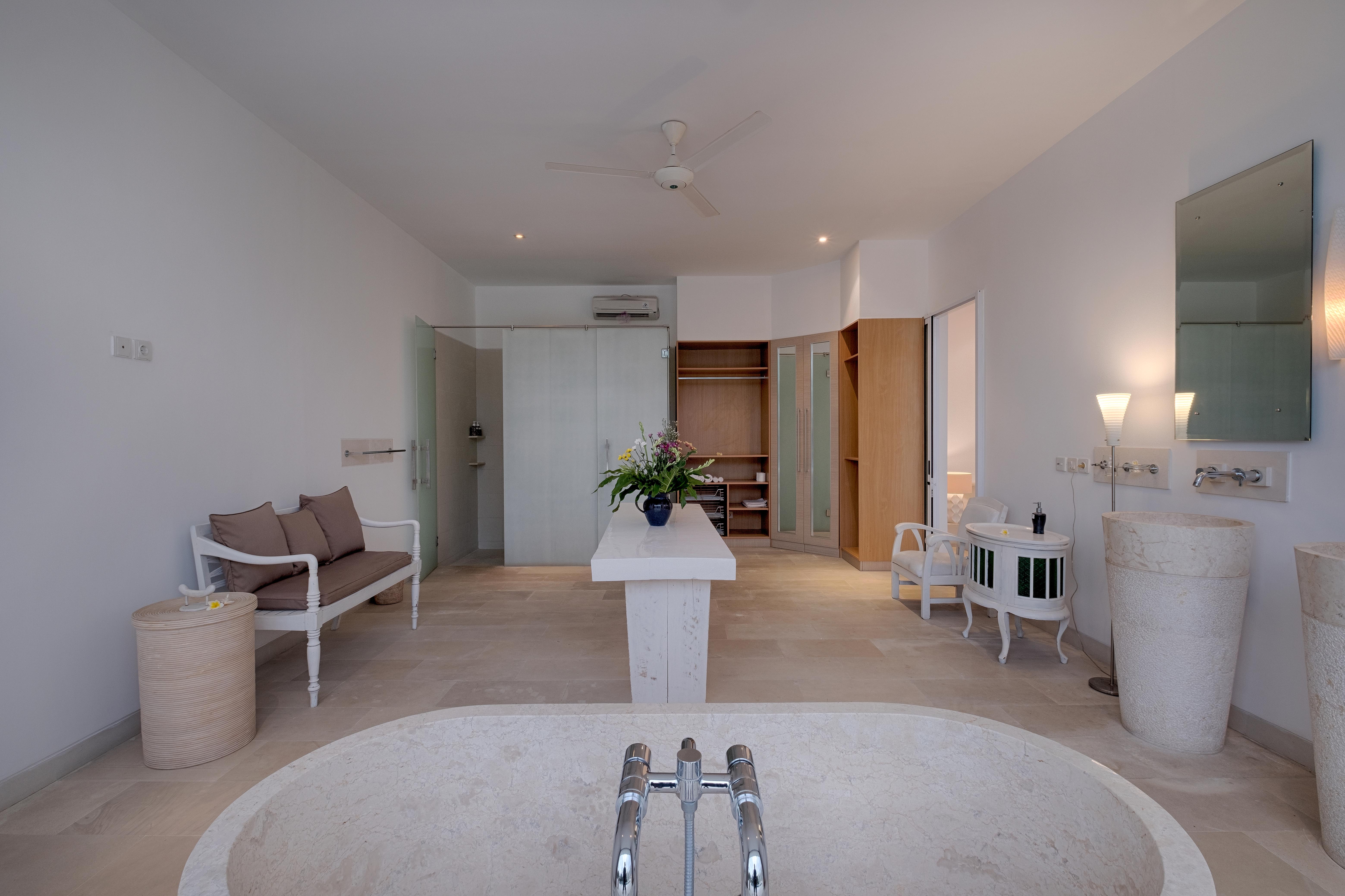 Kutus Kutus Canggu Villa