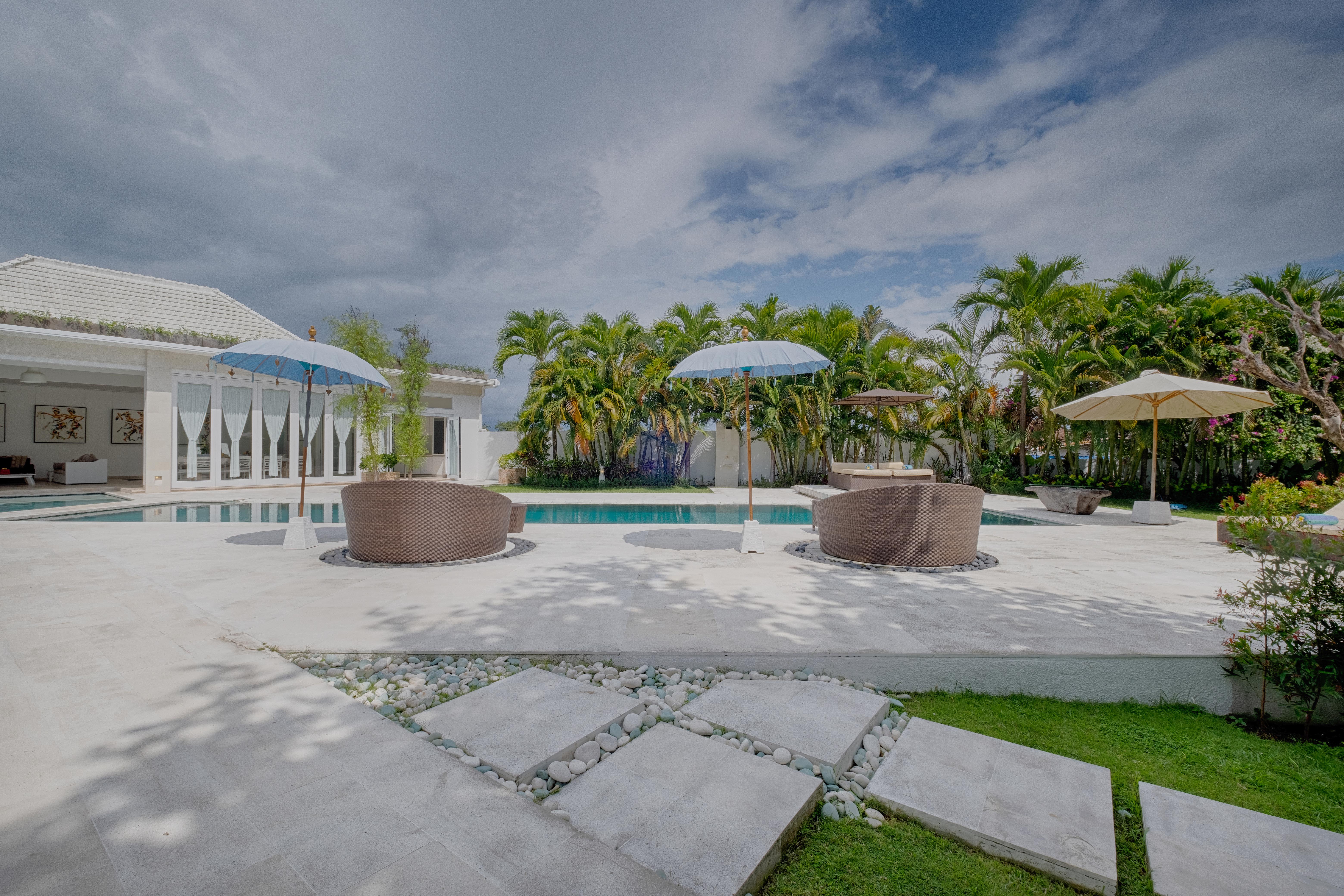 Kutus Kutus Canggu Villa