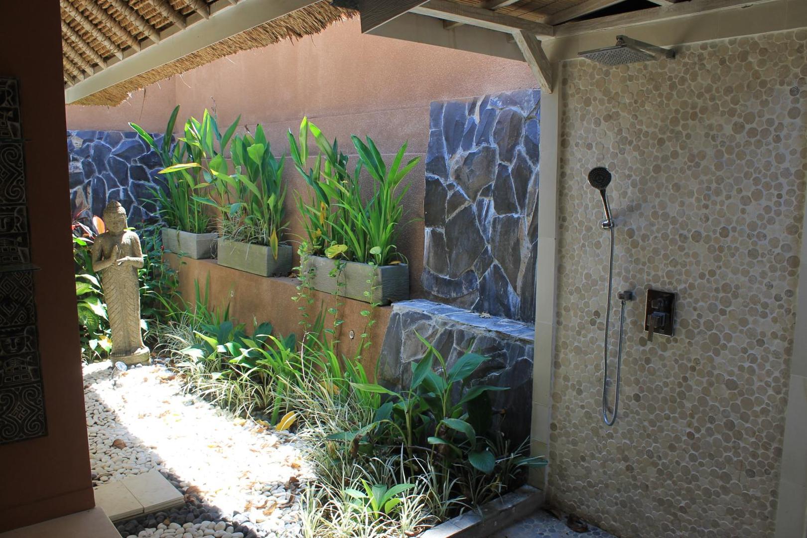 Maylie Bali Villa Bungalows