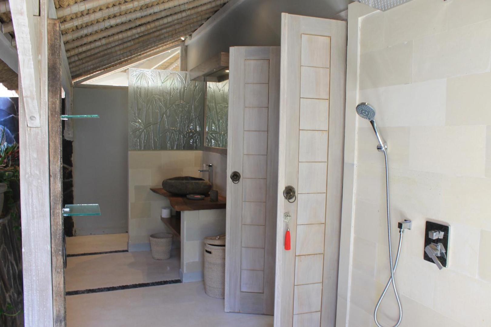 Maylie Bali Villa Bungalows