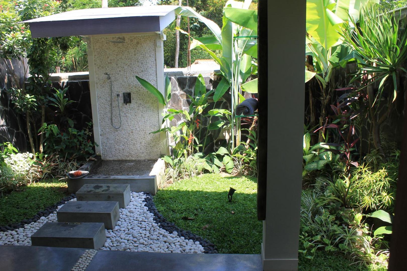 Maylie Bali Villa Bungalows