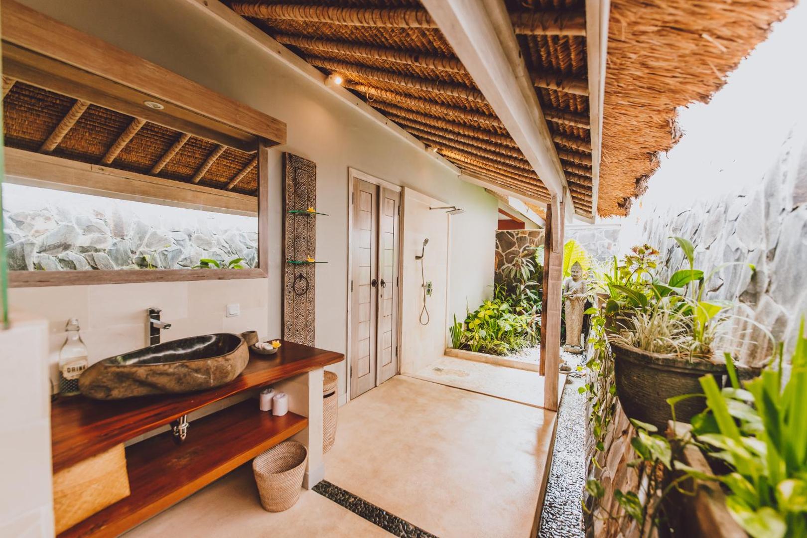 Maylie Bali Villa Bungalows