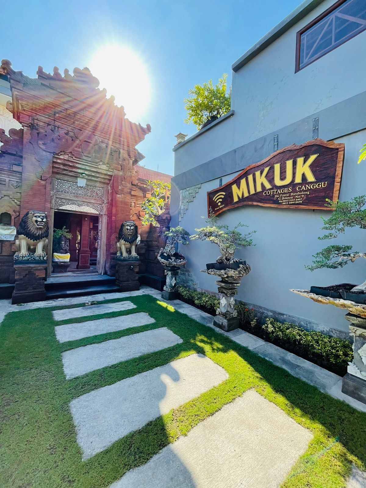 Mikuk Cottages