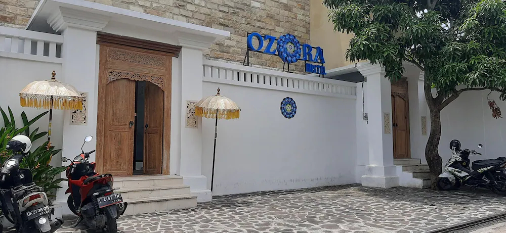 Ozora Tiying Tutul Hostel Canggu