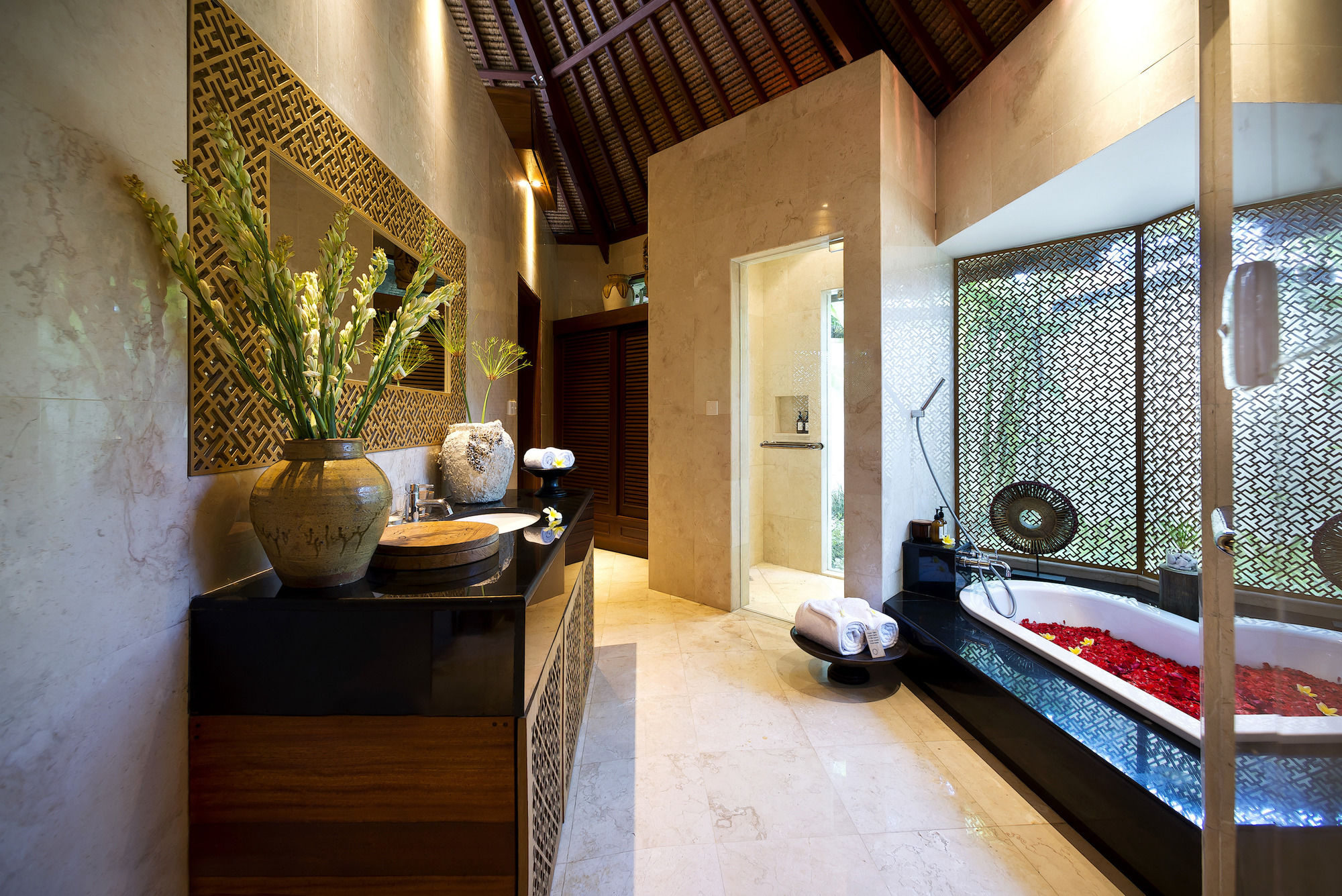 Planta Luxury Villa