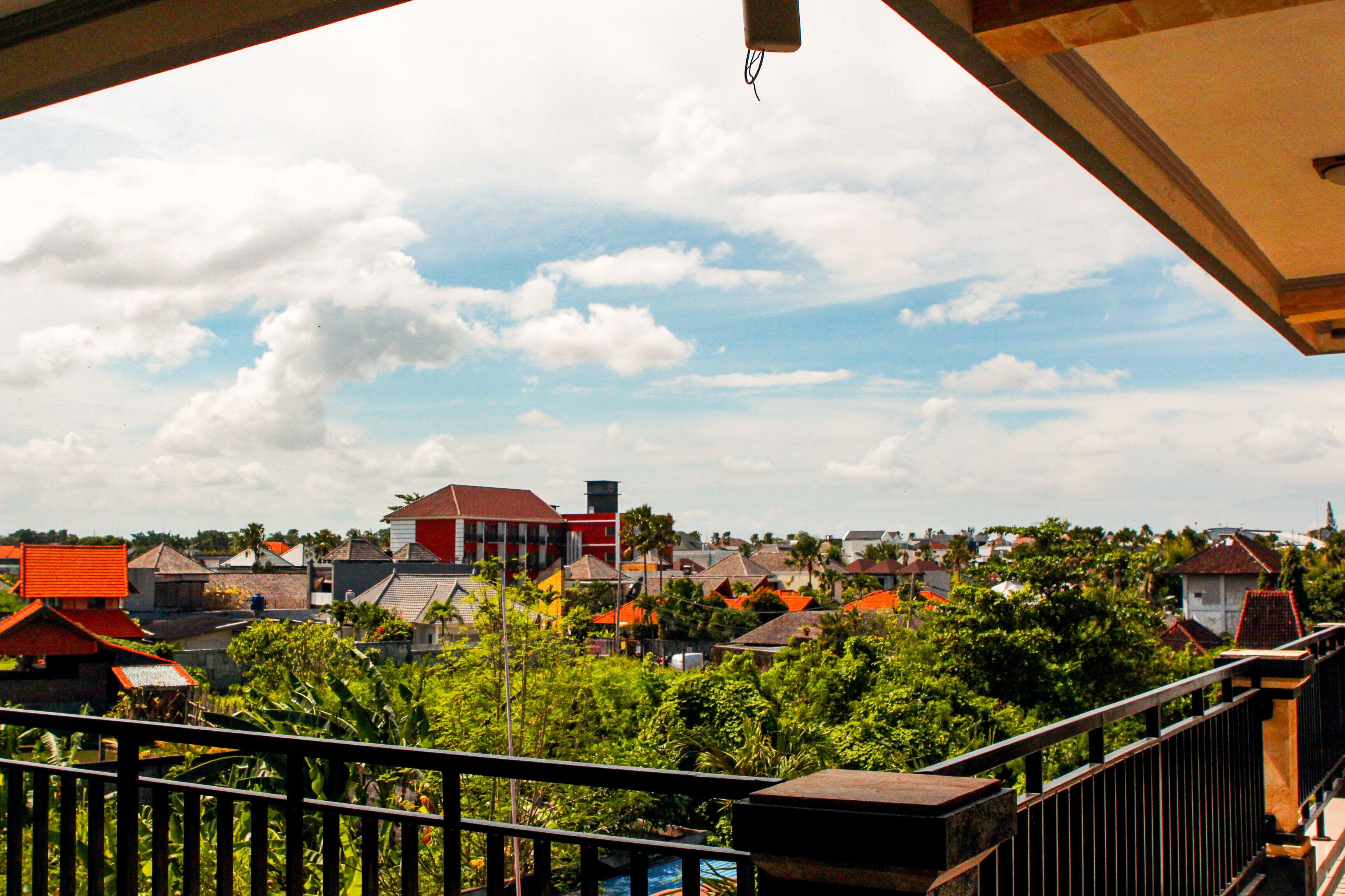 Putu Guest House II